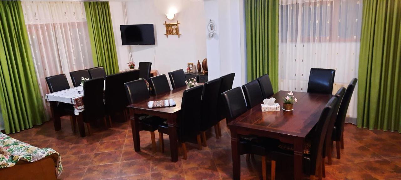 Hotel Rapsodia Muntilor Statiunea Climaterica Sambata Zewnętrze zdjęcie